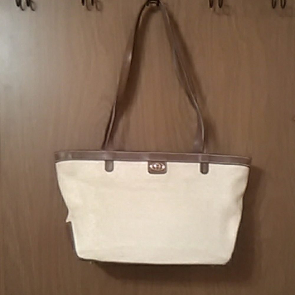Etienne Aigner bucket bag